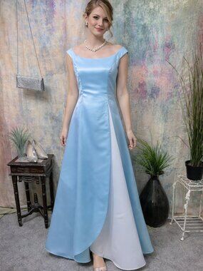 NWT📌Fiesta “Grace in Motion" Satin Evening - Formal - Bridesmaid Dress w/ Shawl